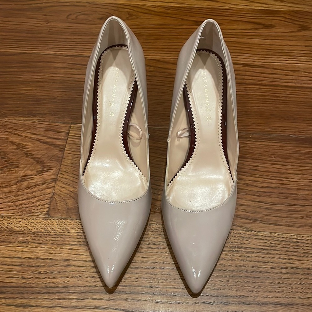 Zara Beige Faux Patent Leather Pumps Size 36